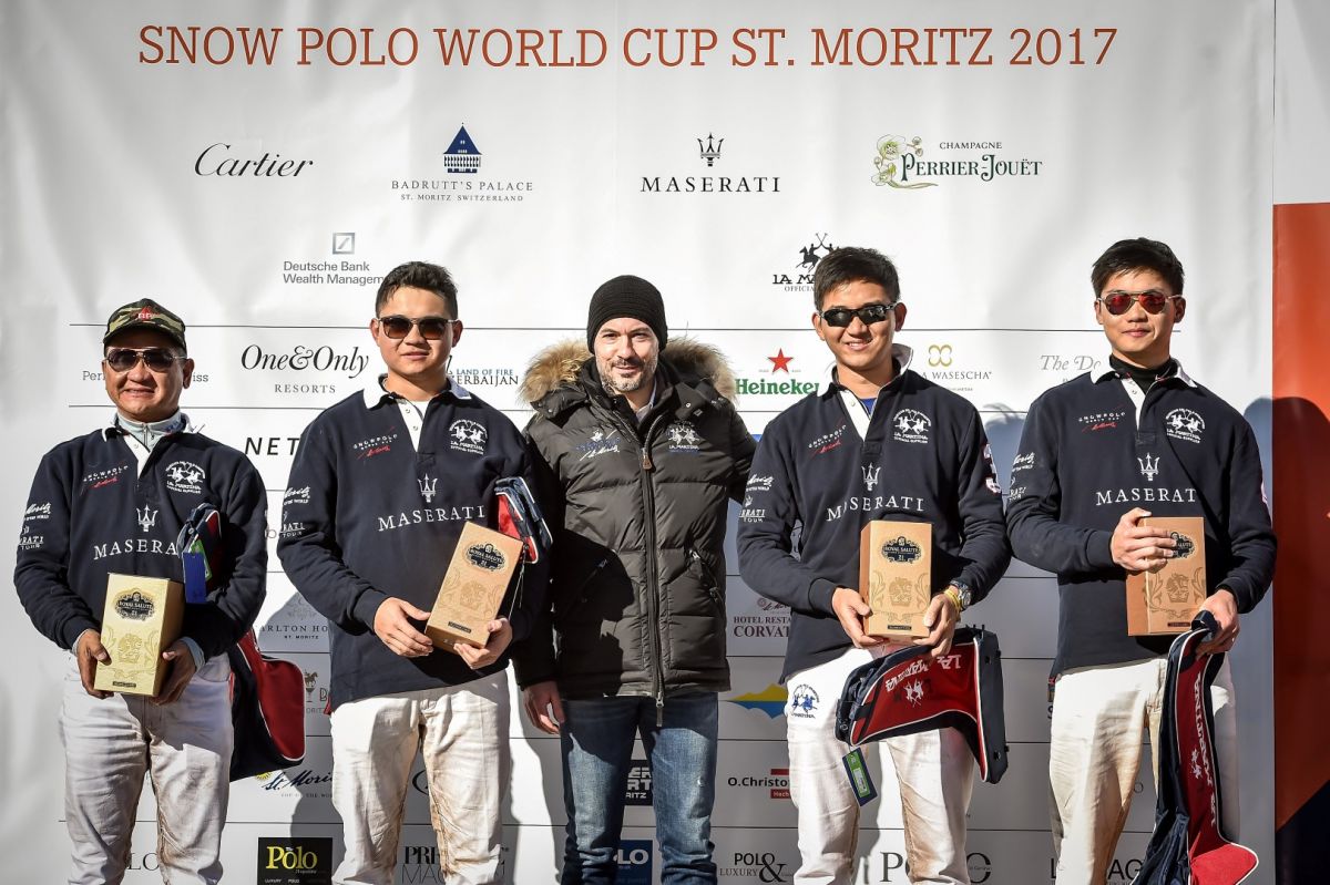 695440407TP093 Maserati Pol